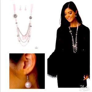 Beautiful Necklace & Earring Set
